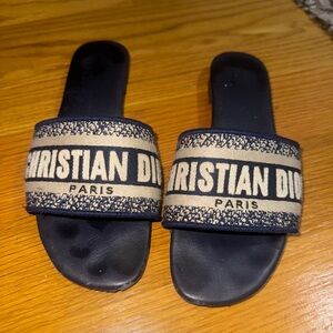 CD Fashion black Sandals